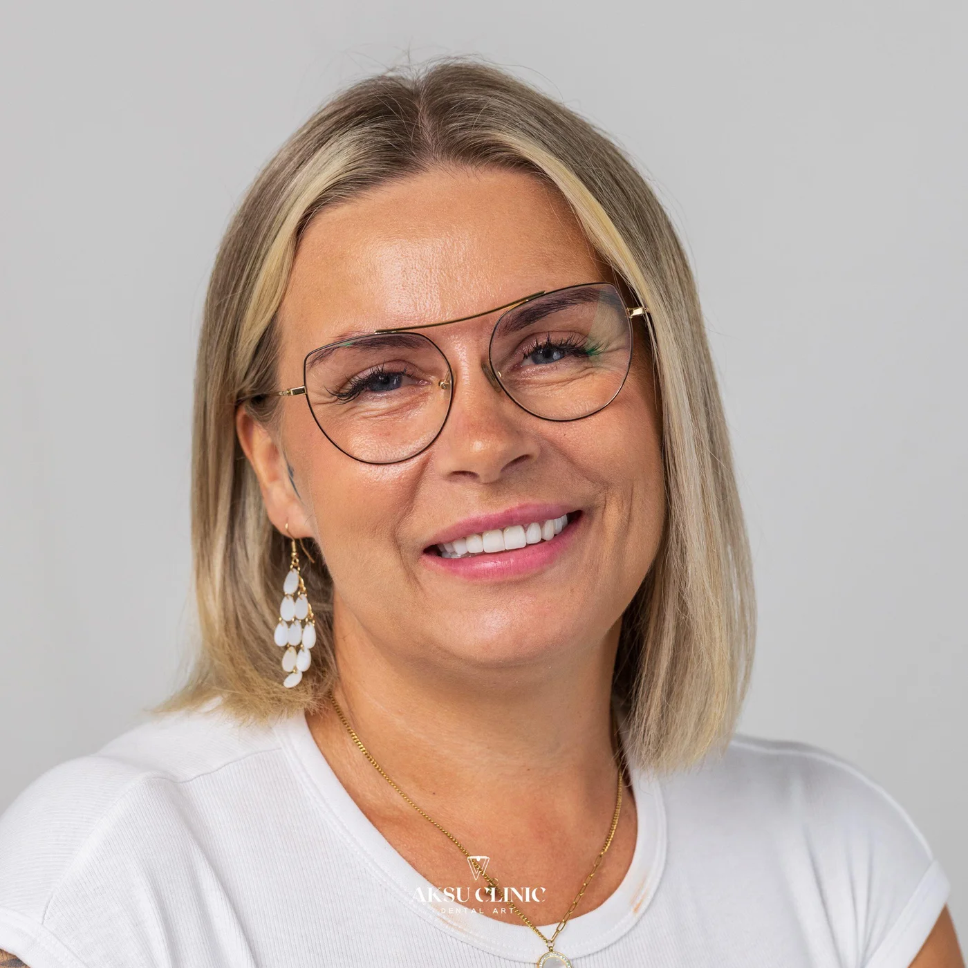 Aksu Clinic hasta portresi