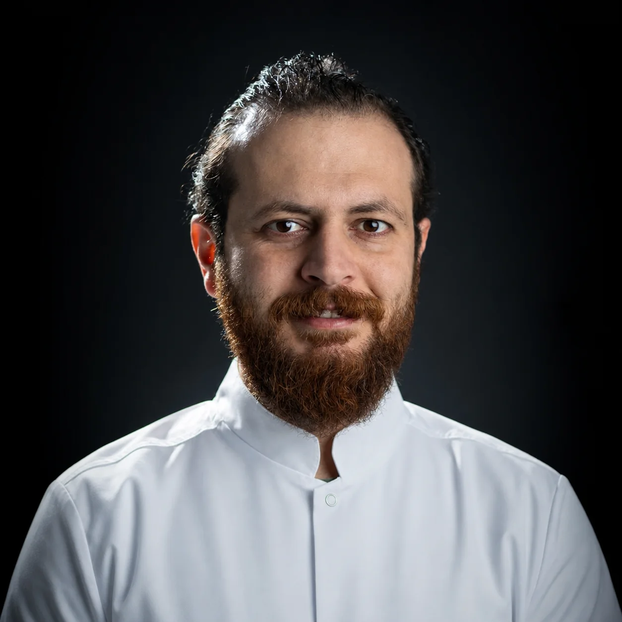 Aksu Clinic kurucusu Dr. Haydar Aksu